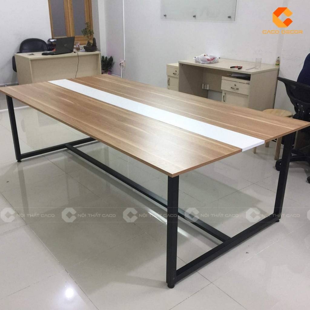 Bàn họp chân sắt màu đen hiện nay 