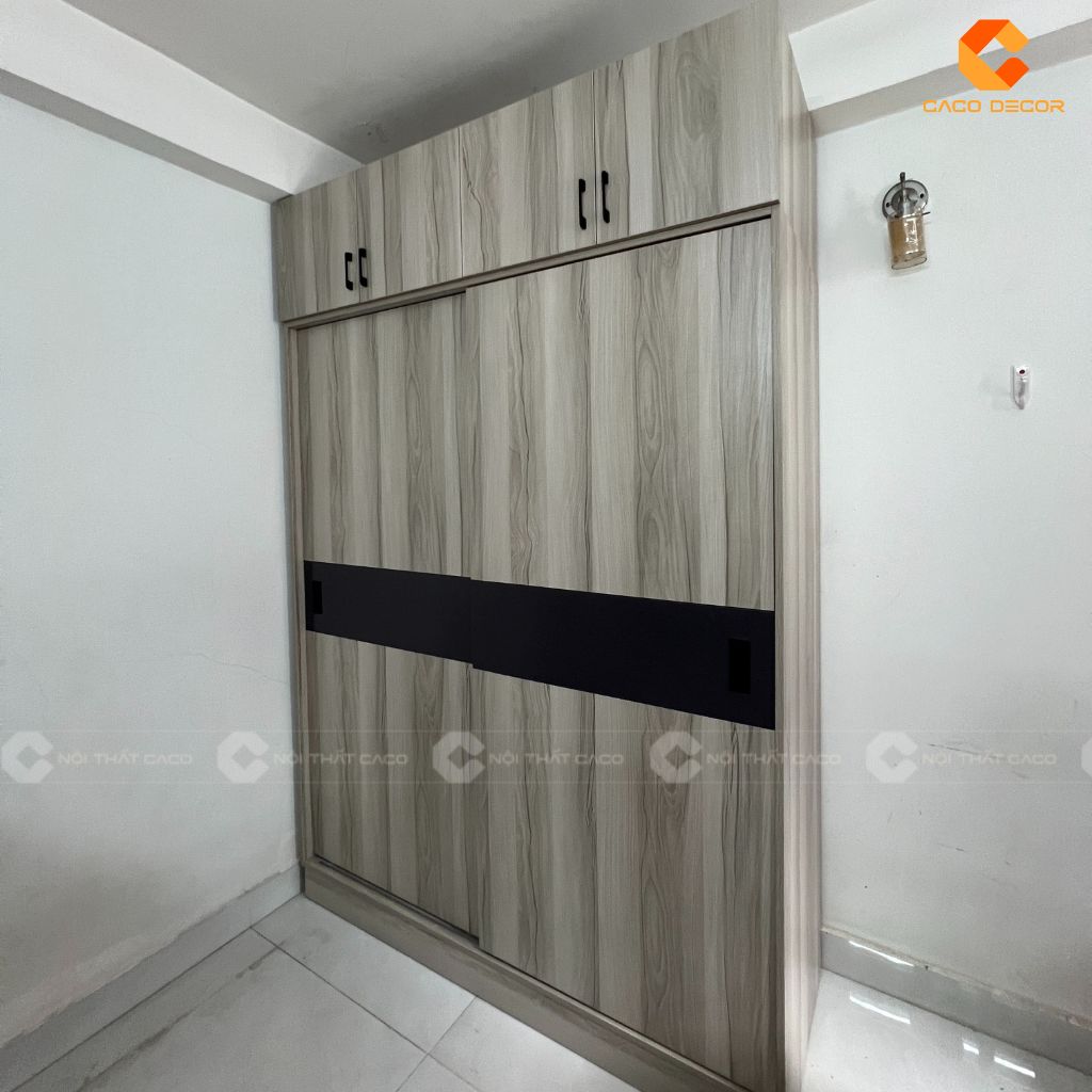 Hình chụp tủ quần áo cửa lùa bàn giao tại công trình