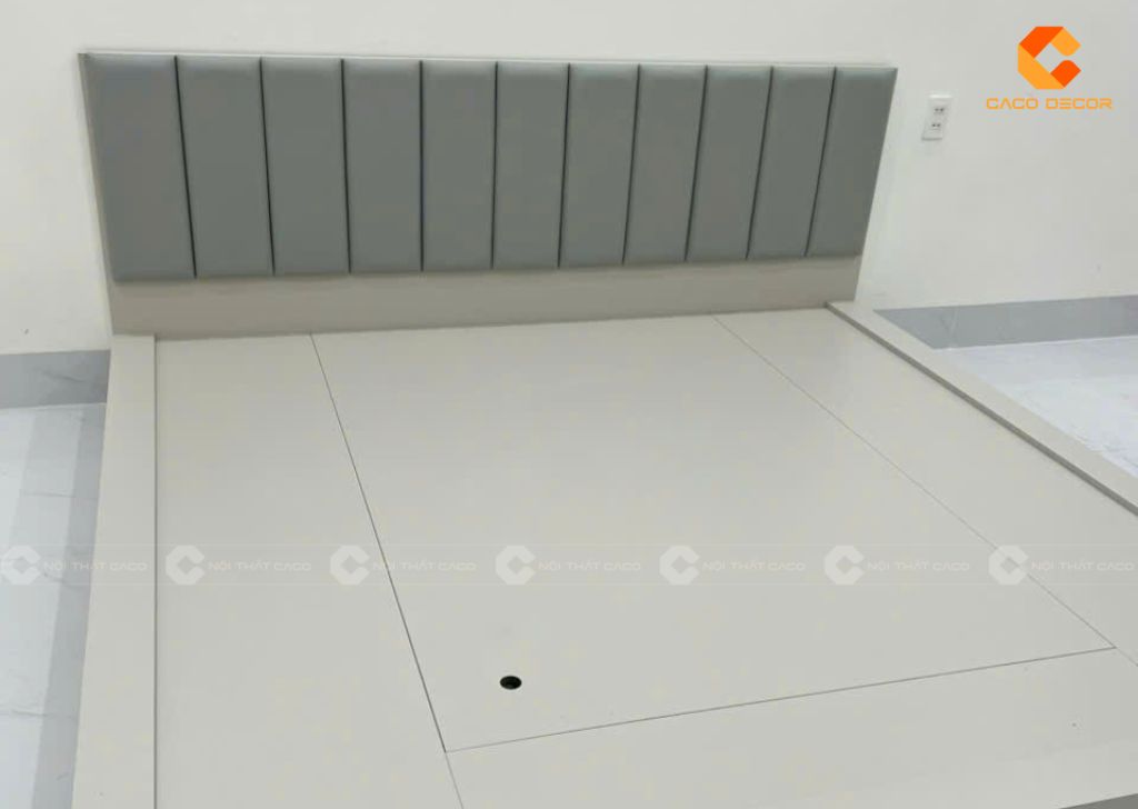 Hình thực tế giường ngủ bọc đầu nệm của phòng ngủ 2