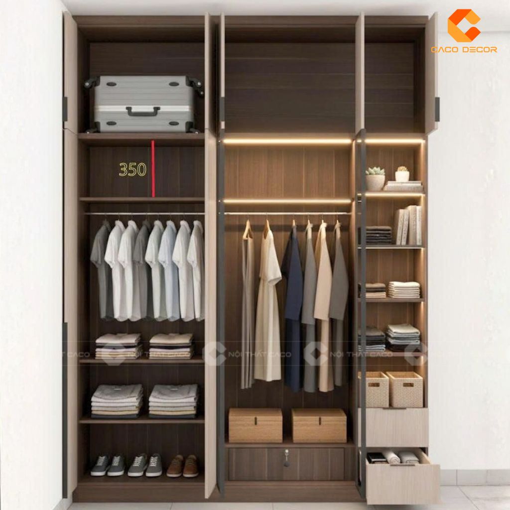 Thiết kế tủ quần áo cánh kính TAK094 với khoang kệ thông minh