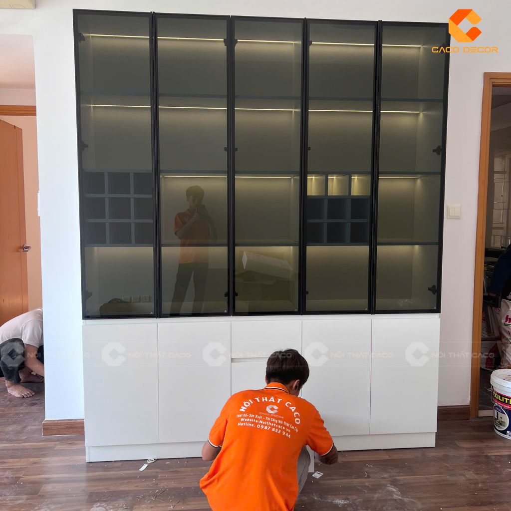 Tủ rượu cánh kính kết hợp LED tại công trình
