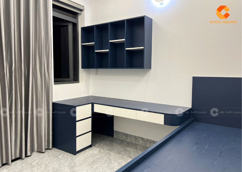 Hình thực tế nghiệm thu bàn làm việc kết hợp kệ sách