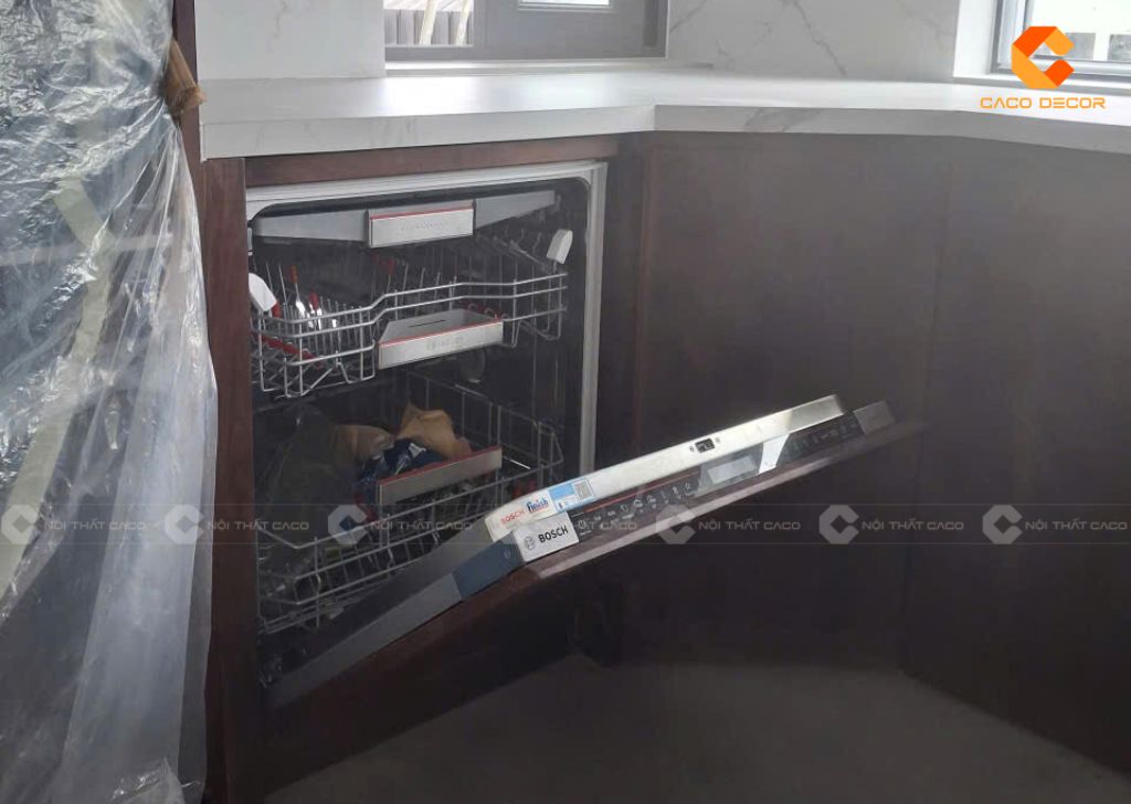 Tủ bếp trang bị các phụ kiện bếp cao cấp tiện dụng