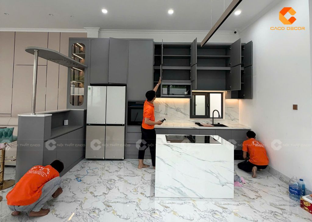 Đội thợ CaCo thi công nội thất bếp biệt thự tại Tiền Giang