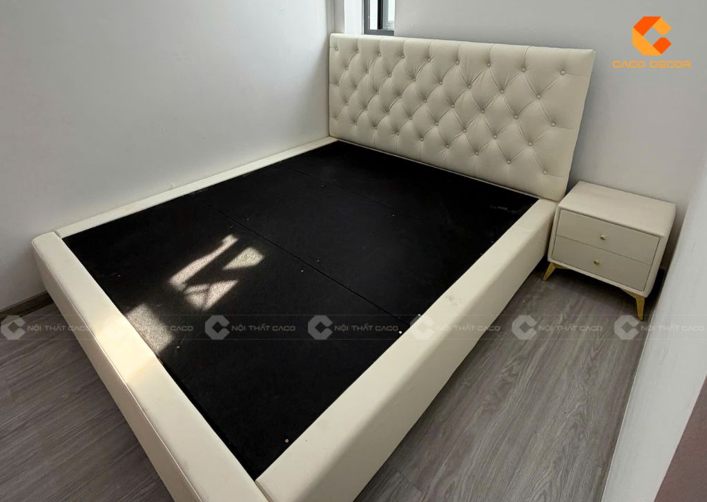 Hình chụp thực tế giường ngủ kèm tab cho phòng ngủ 3