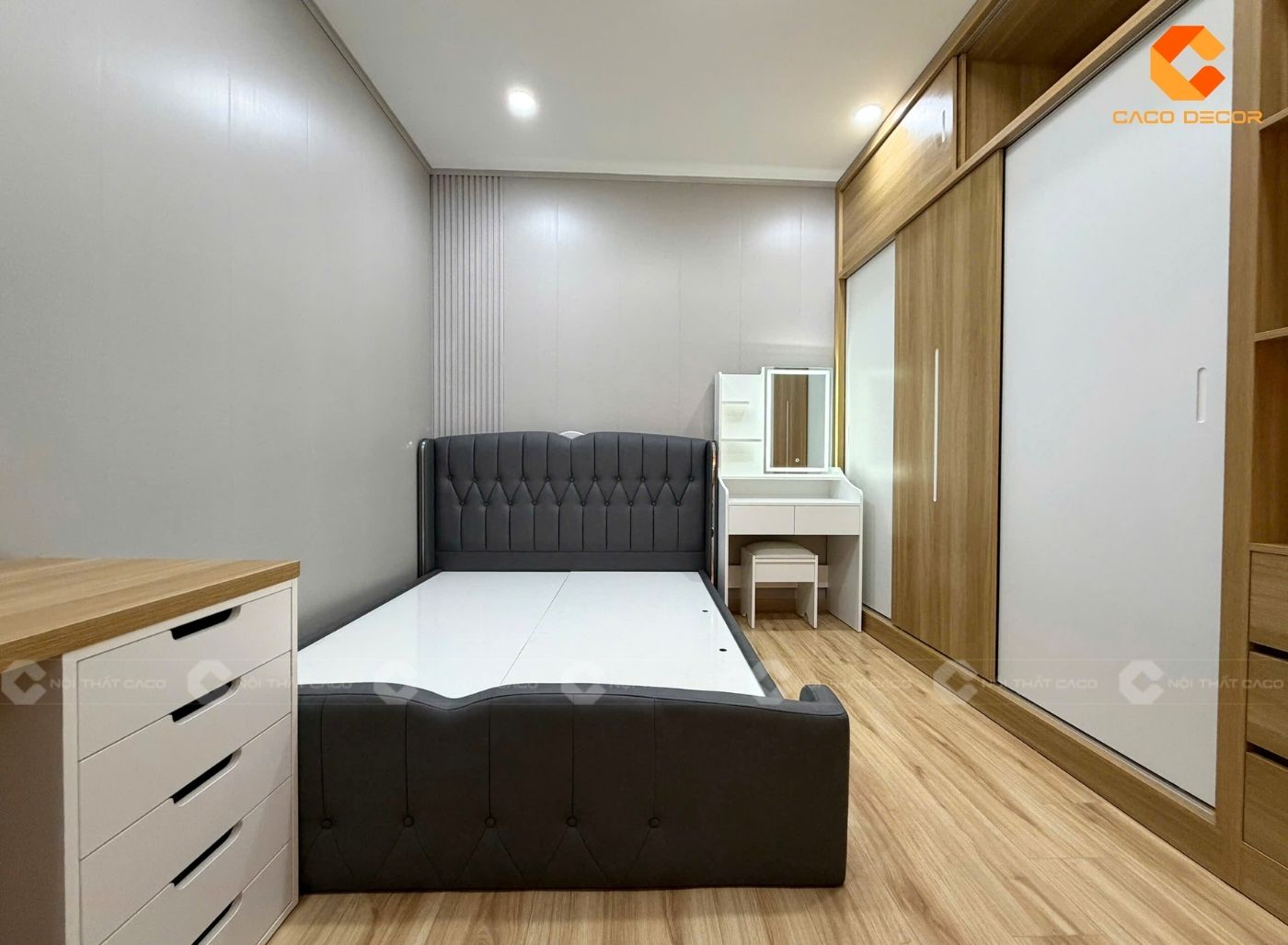 Combo phòng ngủ gỗ công nghiệp chụp thực tế tại nhà khách