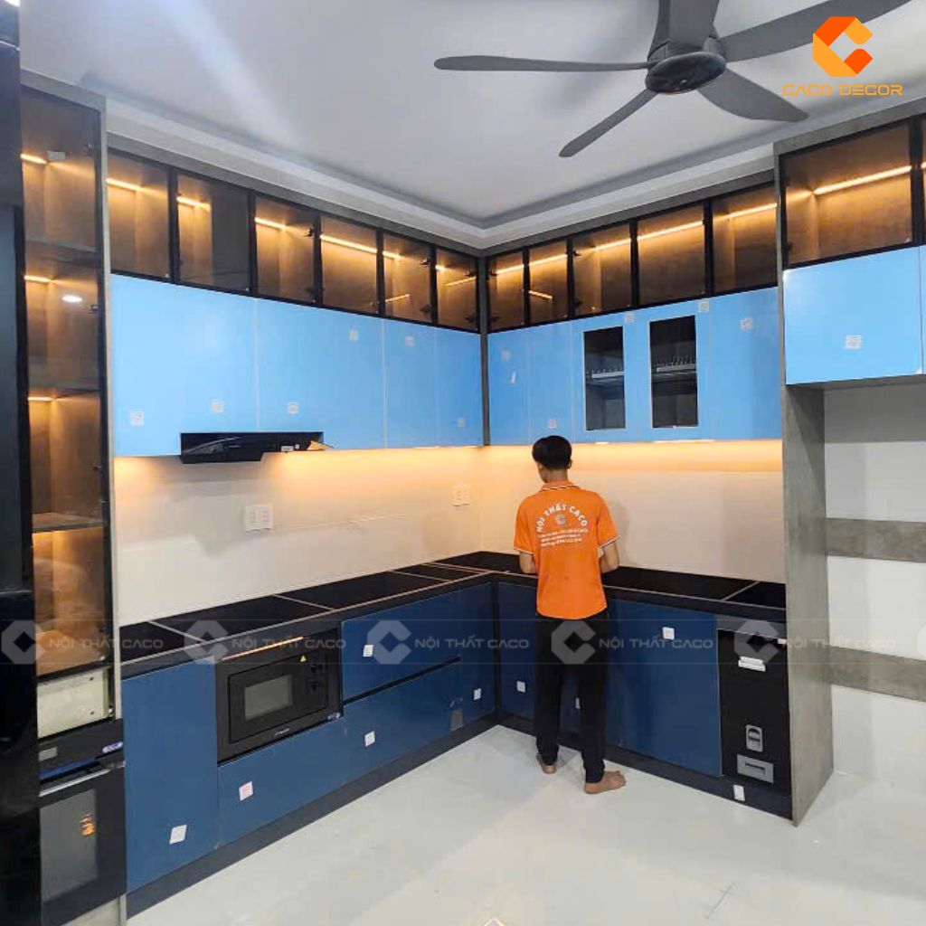 Tủ bếp được thi công giống bản vẽ