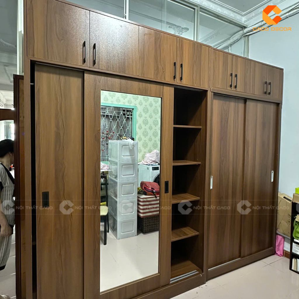 Mẫu tủ quần áo được chụp thực tế tại công trình