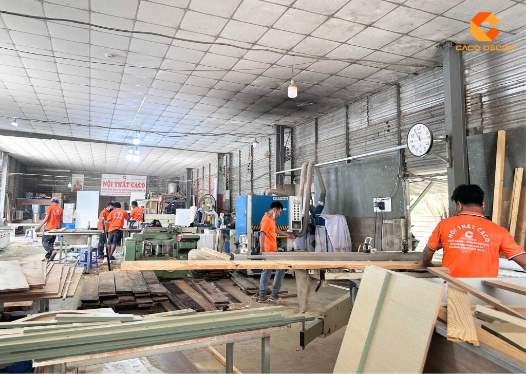 Đội ngũ thợ mộc lành nghề tại CaCo
