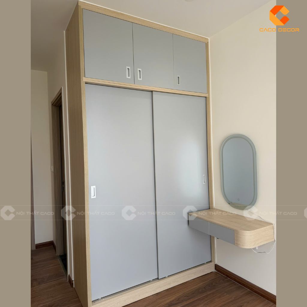 Hình thực tế tủ quần áo lùa 2 cánh kết hợp bàn trang điểm treo