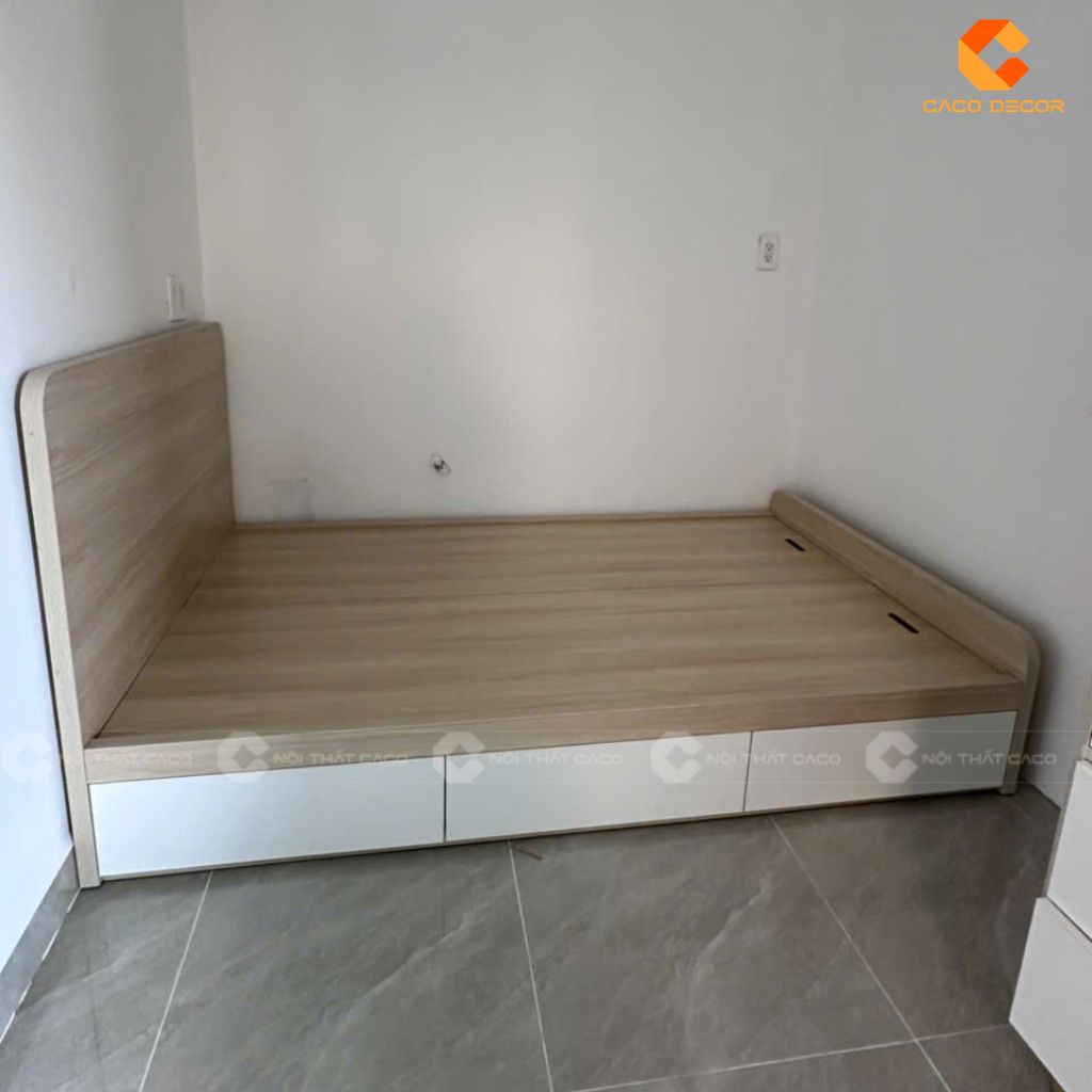 Giường ngủ được chụp thực tế tại nhà khách