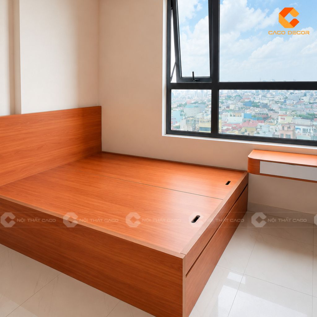 Cận cảnh giường gỗ công nghiệp có hộc lưu trữ được thi công thực tế tại nhà khách