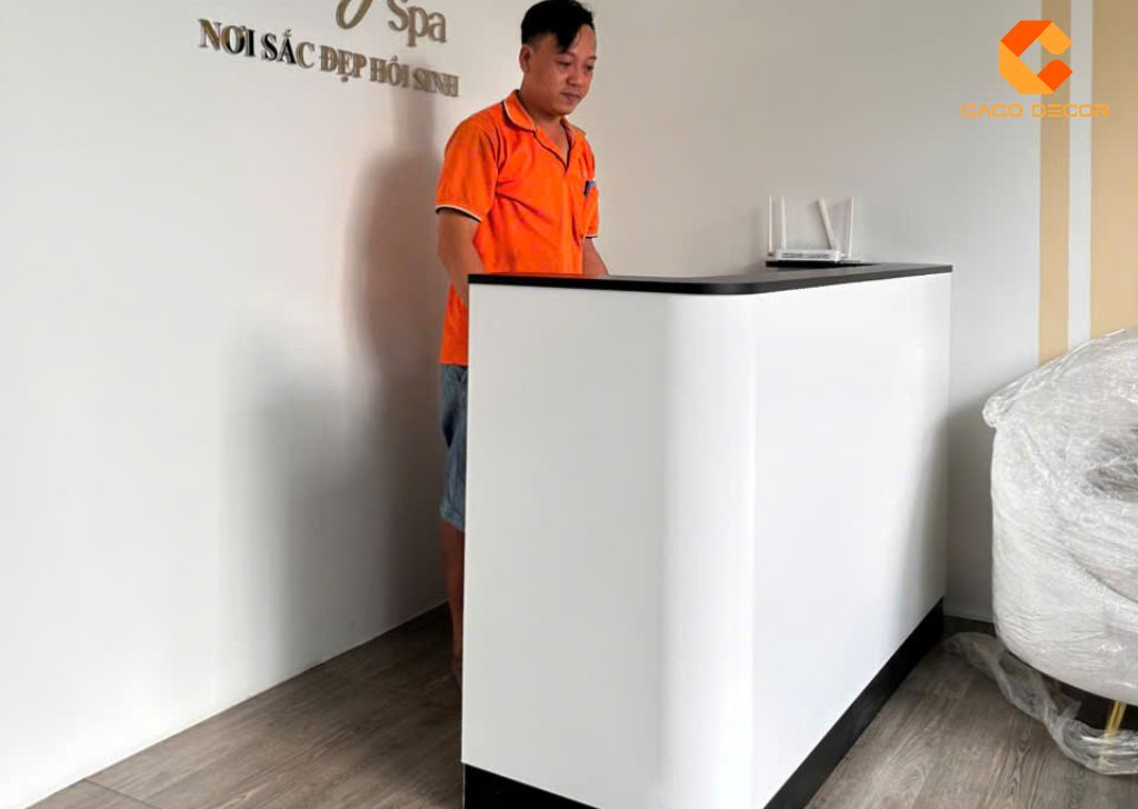 Quầy lễ tân gỗ do Nội Thất CaCo sản xuất