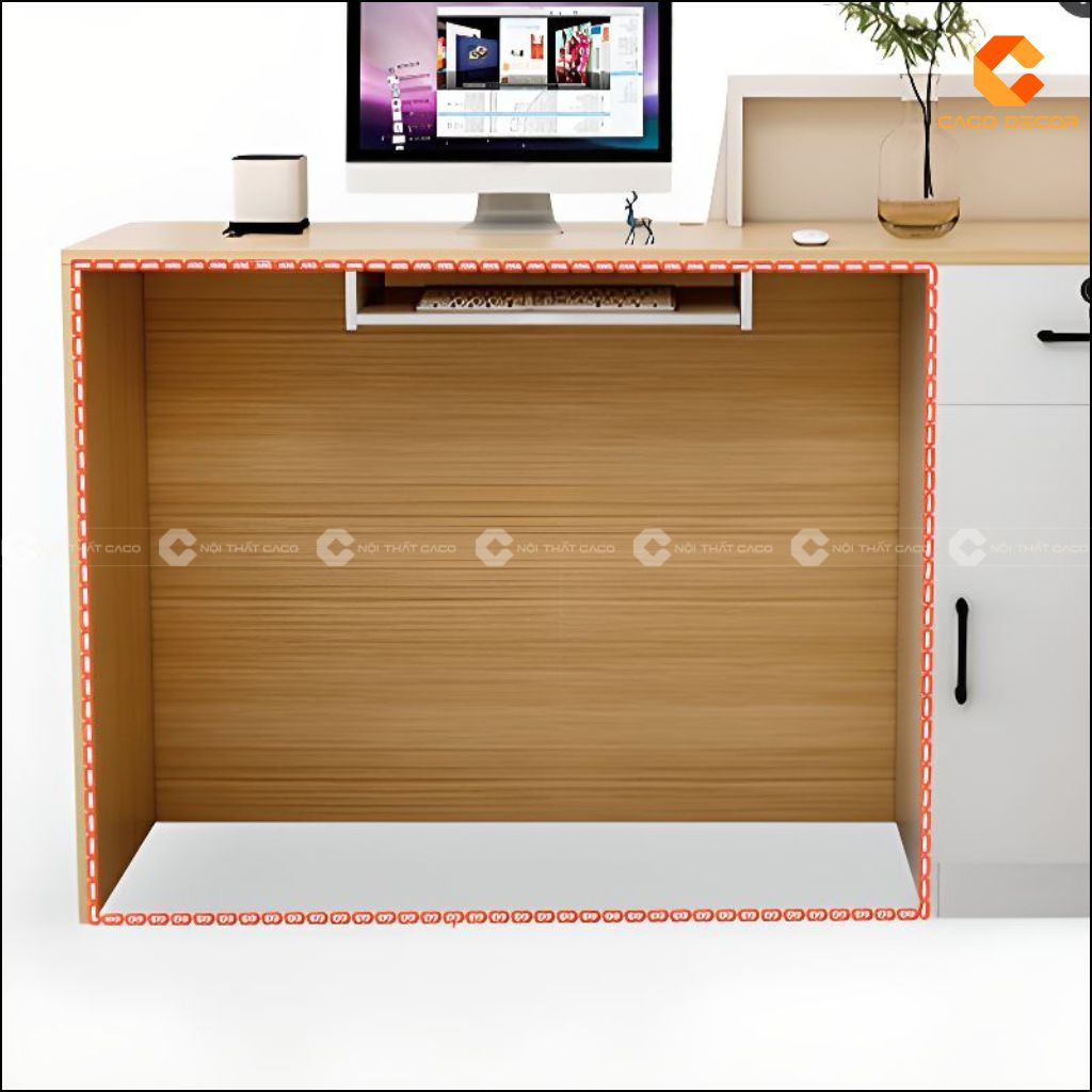 Khoang ngồi và khay bàn phím của quầy lễ tân
