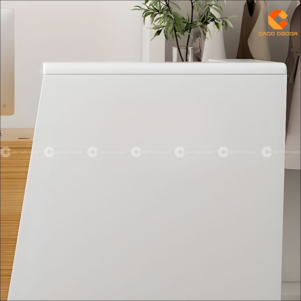 Chi tiết cạnh bo cong của quầy lễ tân gỗ công nghiệp QLT023