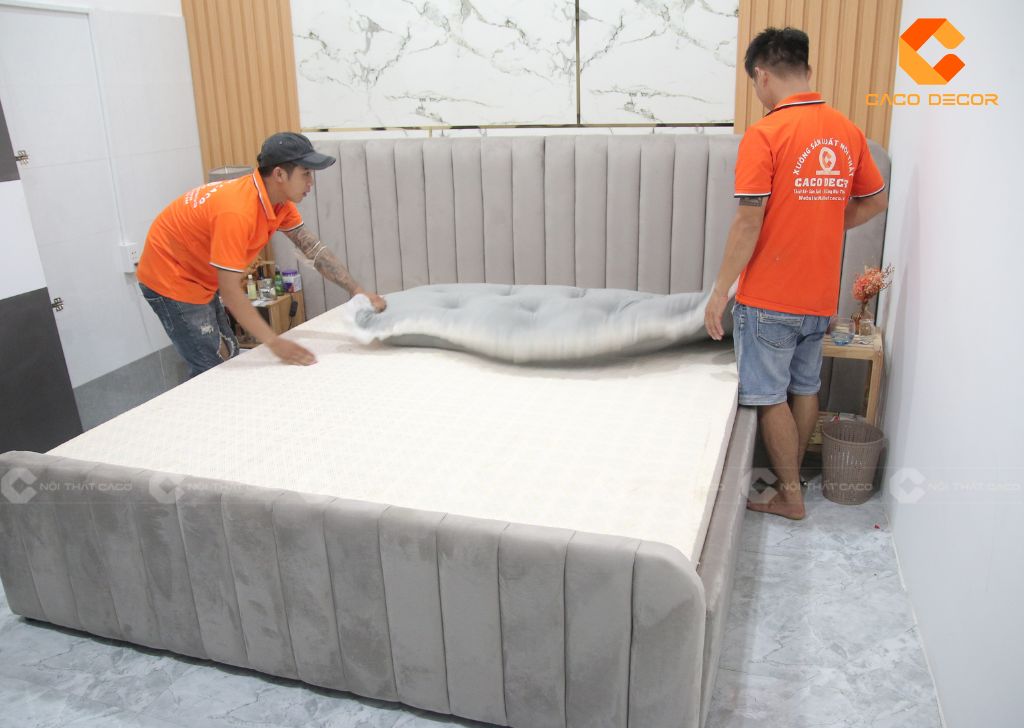 Thợ CaCo lắp đặt đo đạc theo kích thước thực tế