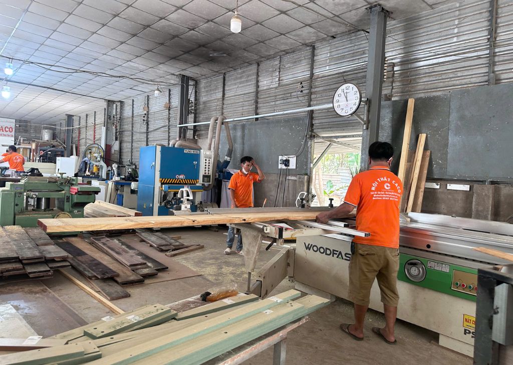 Xưởng sản xuất CaCo rộng hơn 1000m2