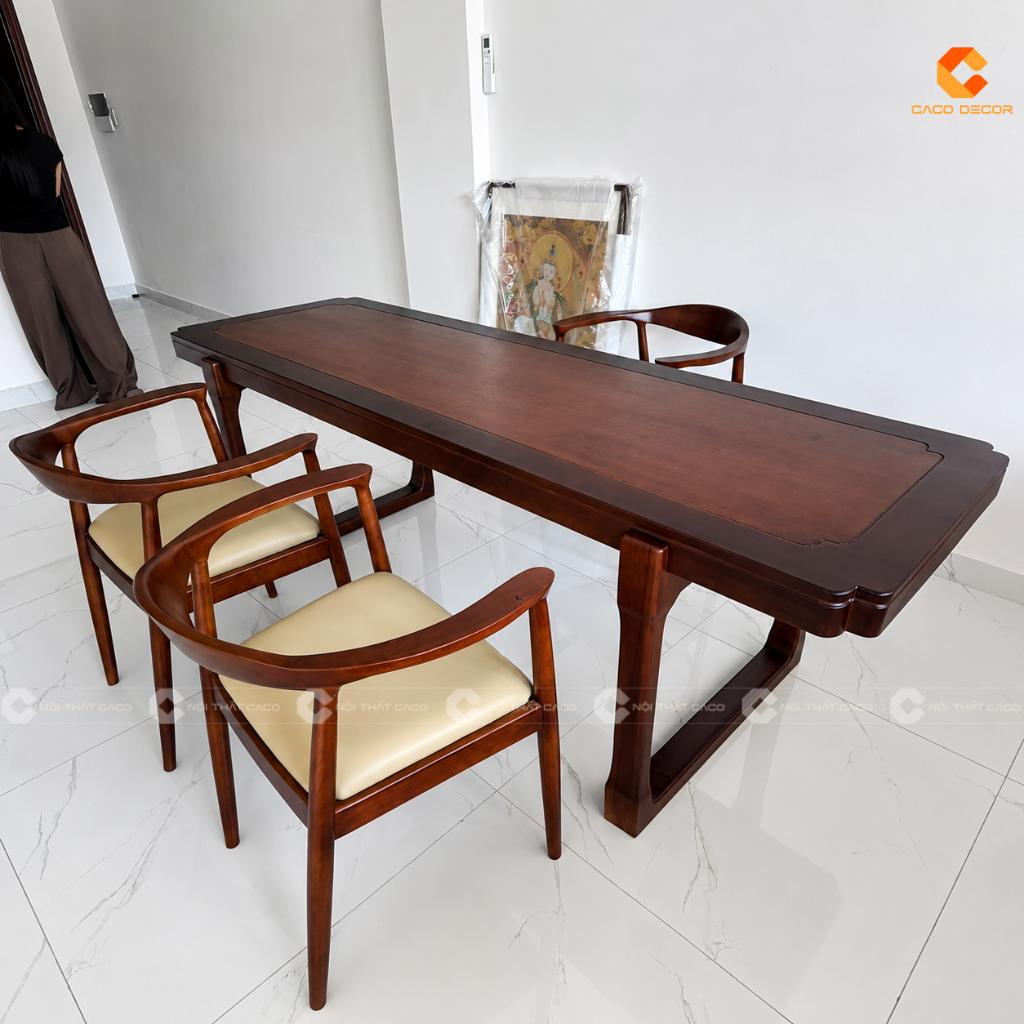 Bàn ăn gỗ sồi Nga màu nâu trầm