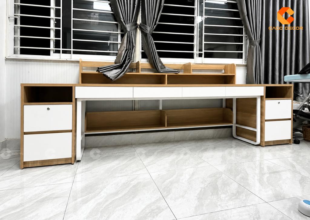 Mẫu bàn đôi có hộc kéo, kệ dưới và tủ lưu trữ hai bên