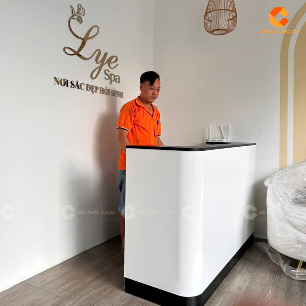 Bàn giao quầy lễ tân 1m2 thực tế tại công trình