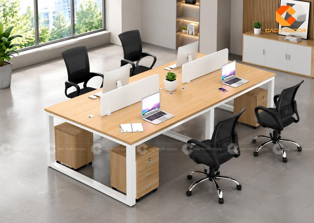 Bàn làm việc văn phòng có vách ngăn thấp phối mặt bàn vân gỗ