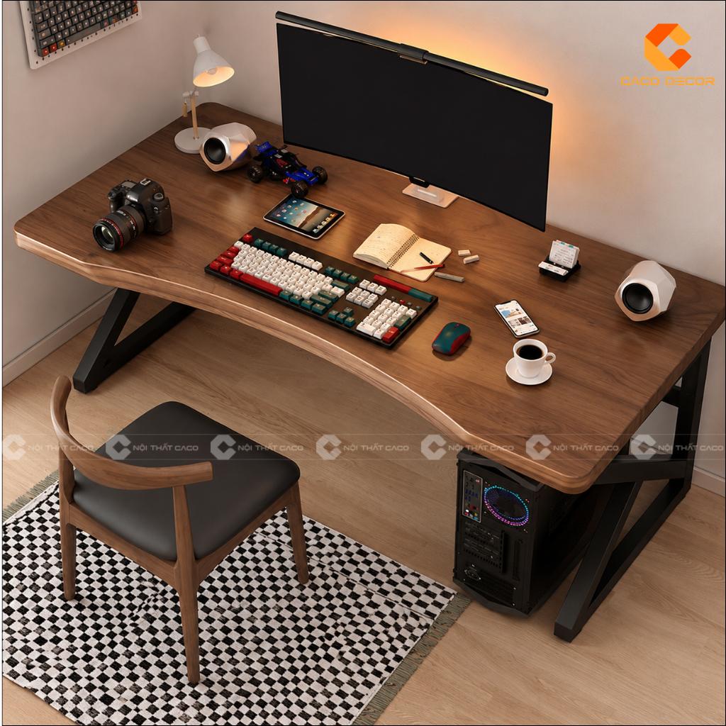 Bàn làm việc tại nhà BLV050 bố trí máy tính và thiết bị hiện đại