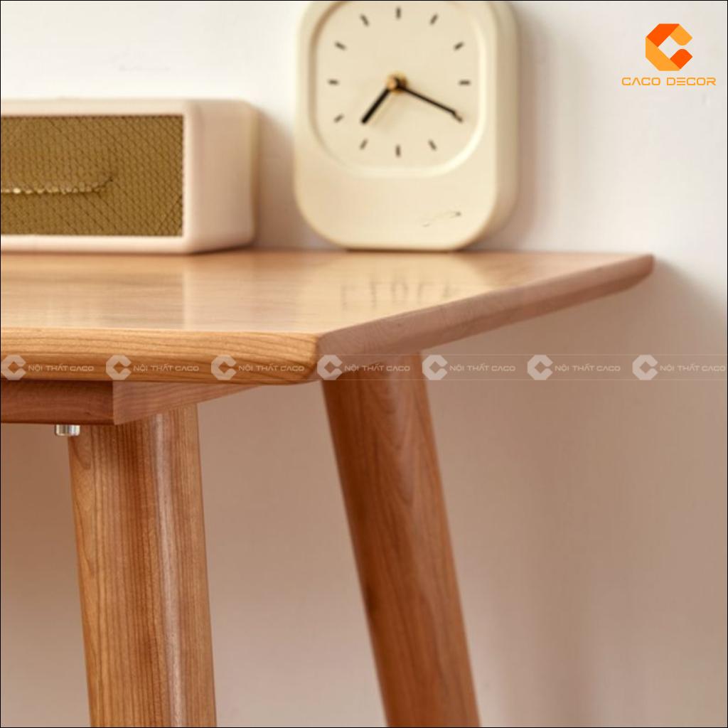 Chi tiết chân bàn thanh mảnh và cạnh bo của bàn làm việc BLV053