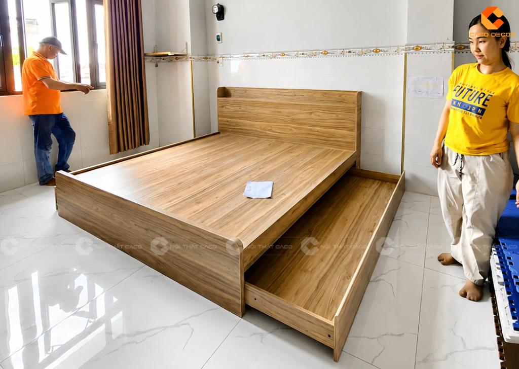 CaCo thi công giường mẹ bồng con tại nhà khách