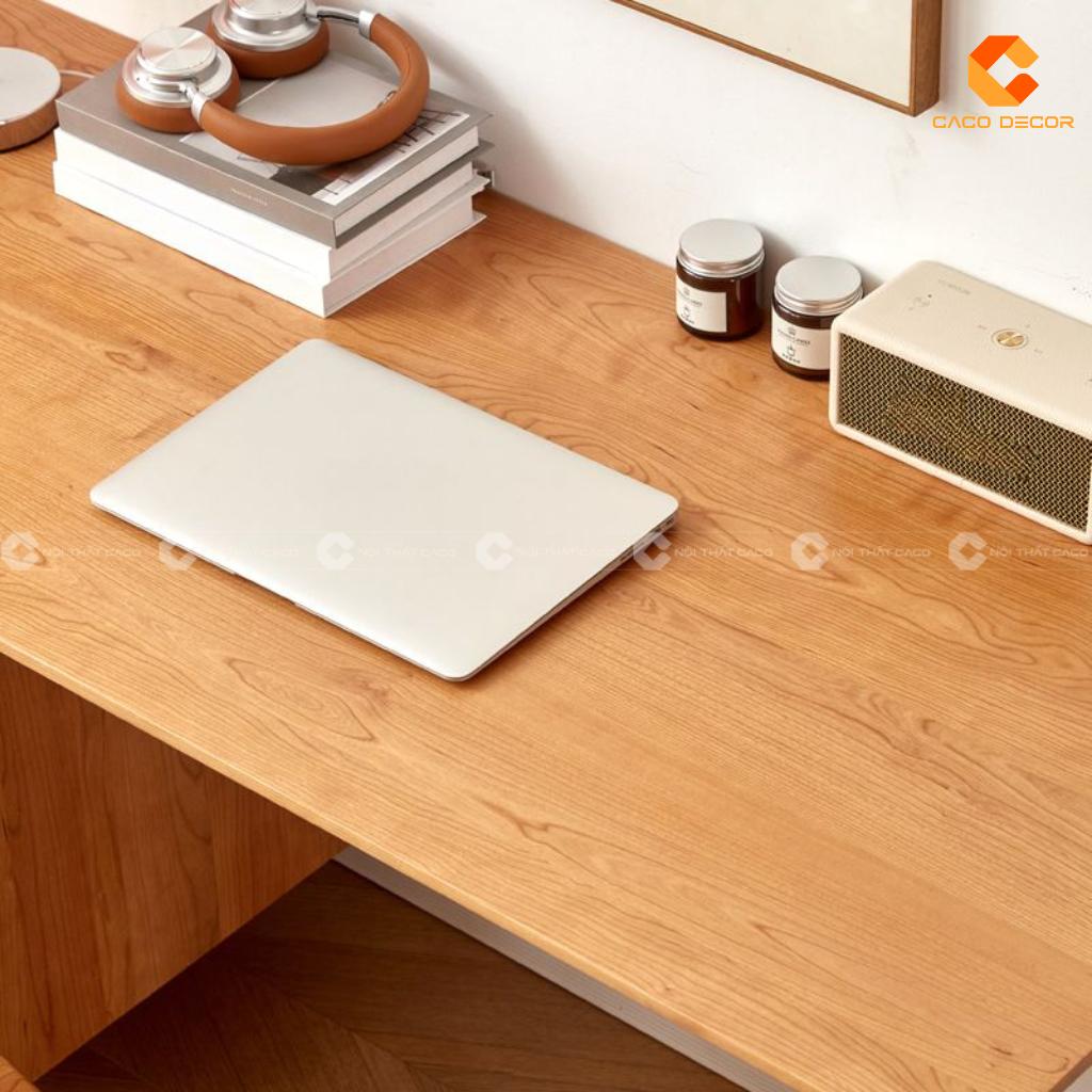 Chi tiết mặt bàn gỗ tự nhiên BLV053 rộng và nhẵn mịn
