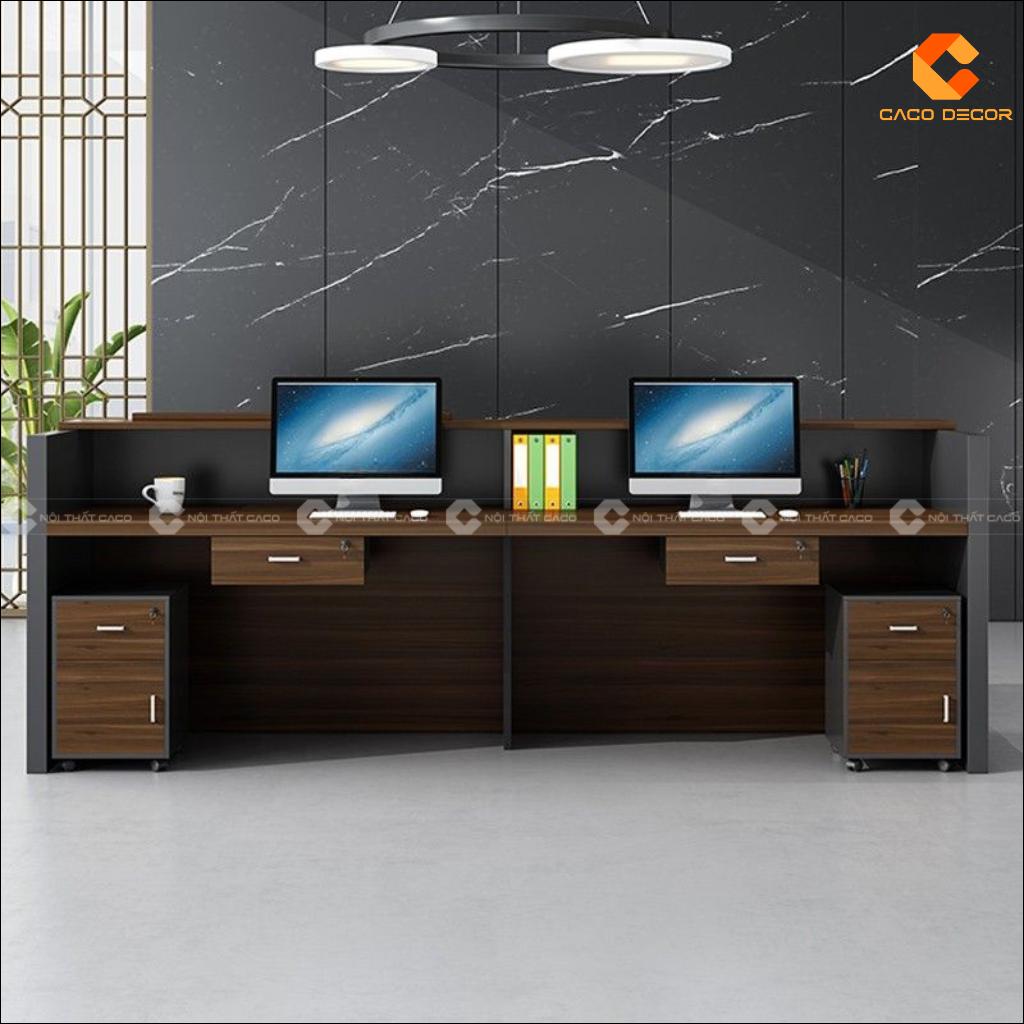 Mặt sau quầy lễ tân QLT039 có hai vị trí