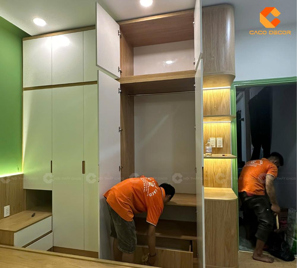 Đội ngũ thợ thi công tủ quần áo tại công trình