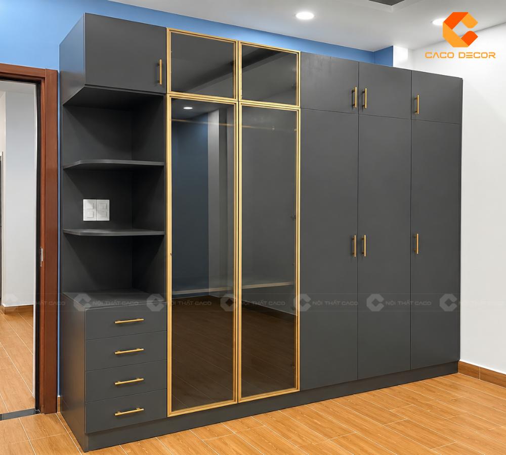 Hình thực tế tủ áo cánh kính khung nhôm màu đen