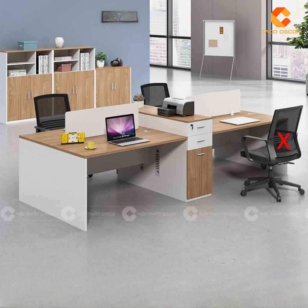 Bàn làm việc nhân viên BLVNV33 bố trí trong không gian văn phòng hiện đại