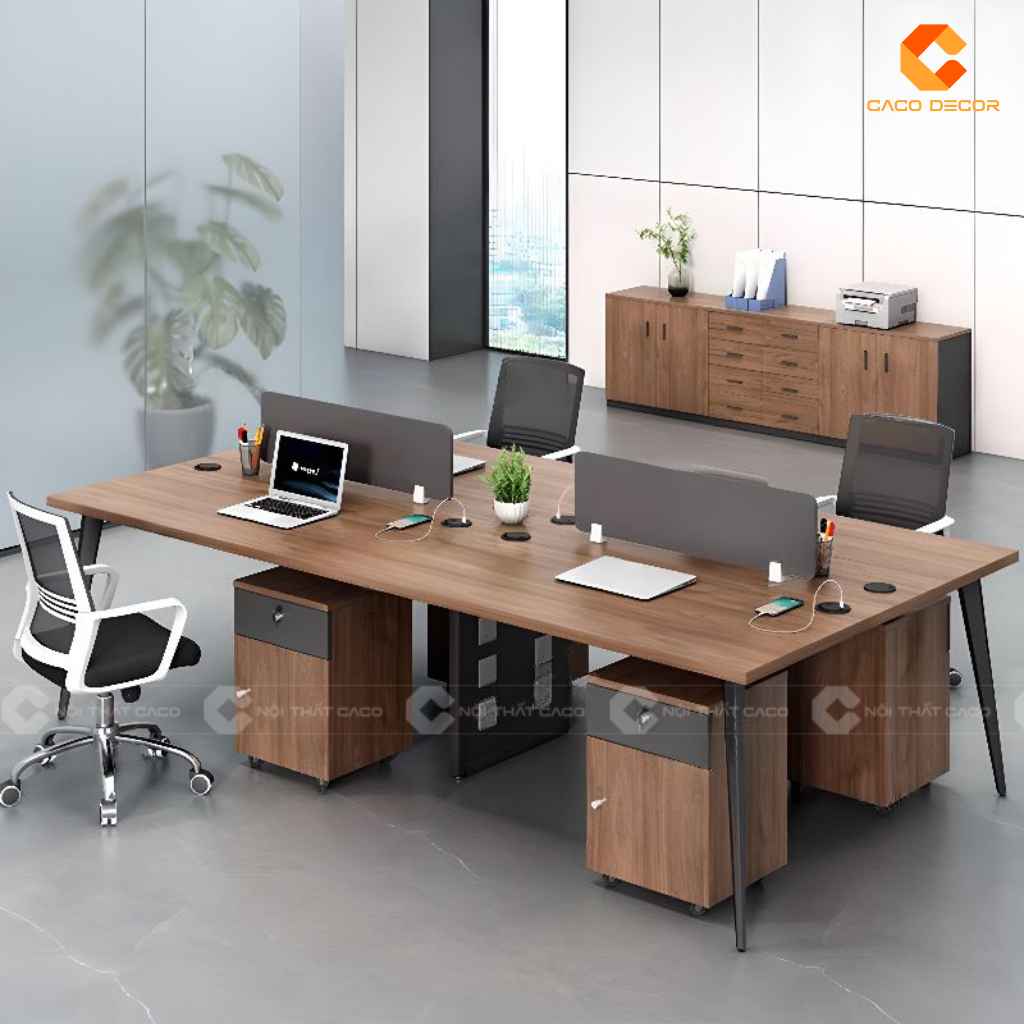 Bàn làm việc nhân viên BLVNV34 bố trí cụm 4 chỗ trong văn phòng