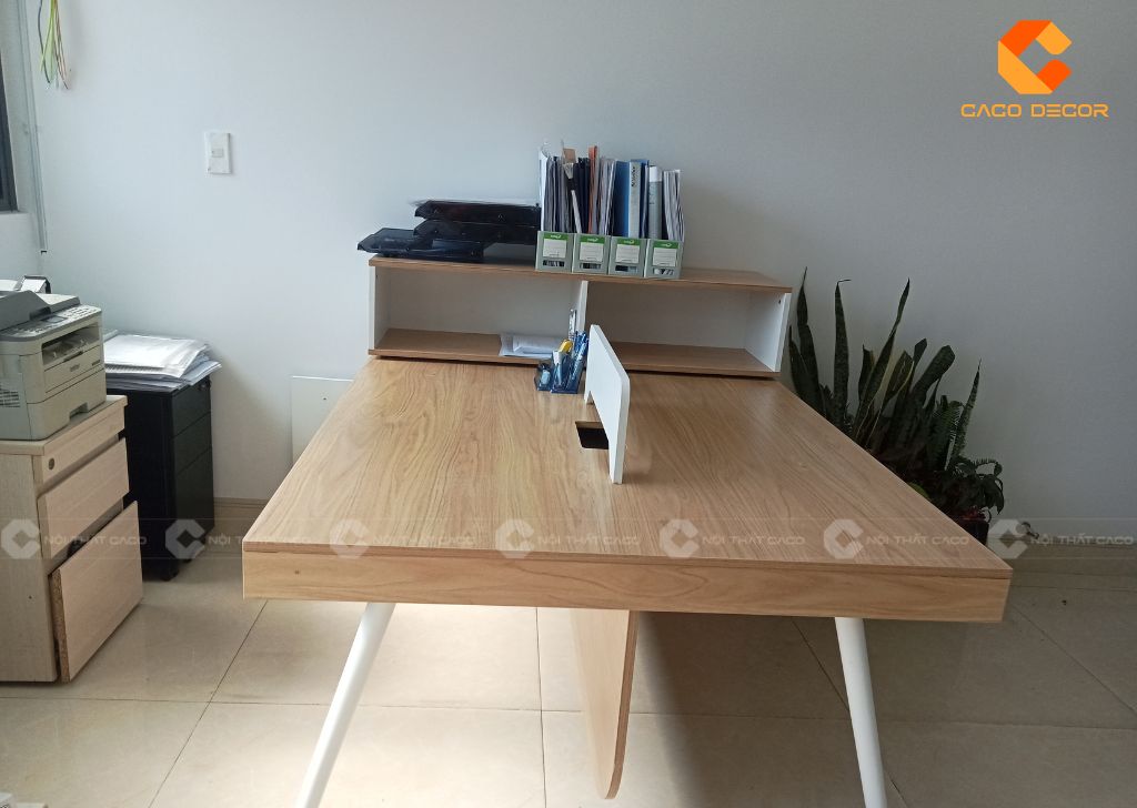 Bàn làm việc cho nhân viên hoàn thiện tại phường Tân Hưng