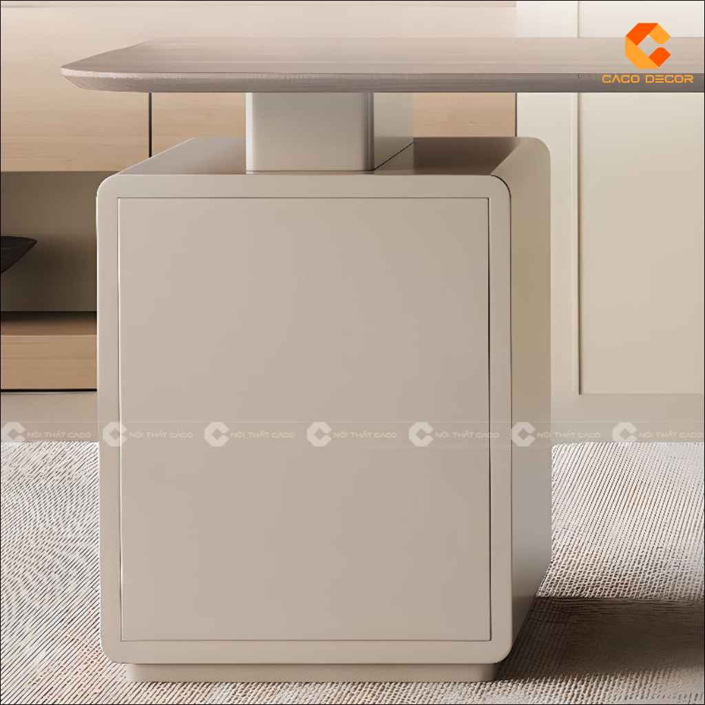 Phần chân trụ và tủ phụ chắc chắn của bàn giám đốc BGD068