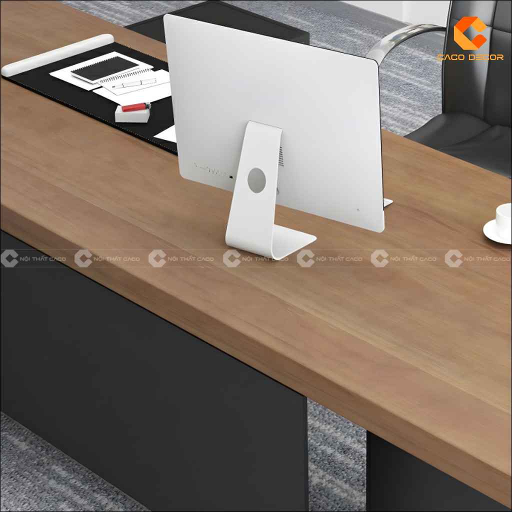 Chi tiết mặt bàn gỗ tự nhiên dày của bàn giám đốc BGD066