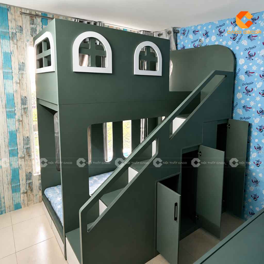 Hoàn thiện giường tầng trẻ em tích hợp cầu thang tại nhà anh Cao Trí