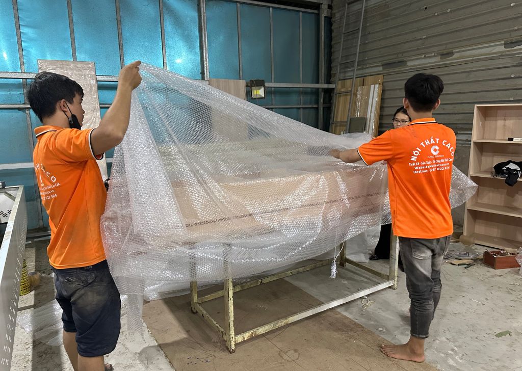 Đóng nội thất chuẩn bị bàn giao tại xưởng CaCo