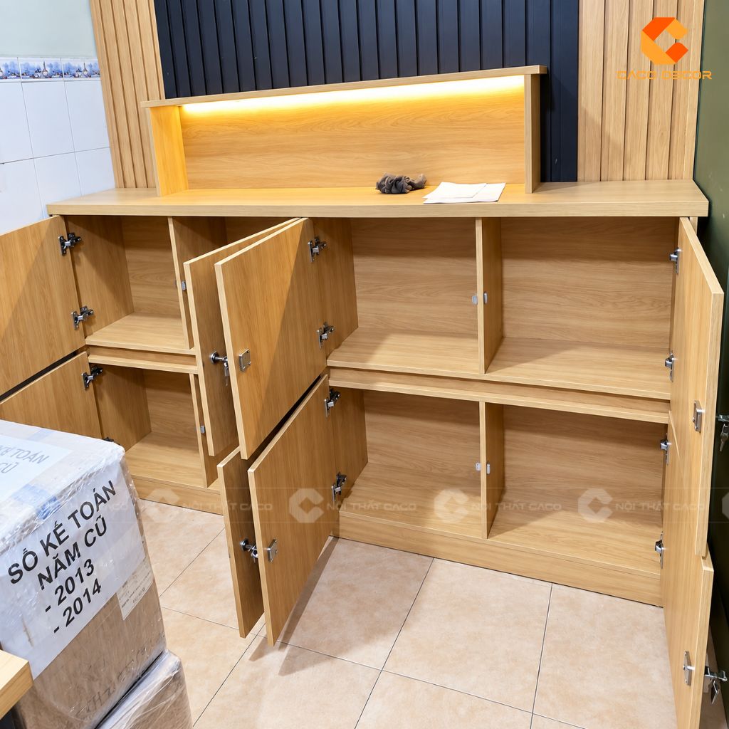 Tủ hồ sơ nhiều khoang mở cánh hoàn thiện cho chị Trinh tại Tân Sơn Nhì