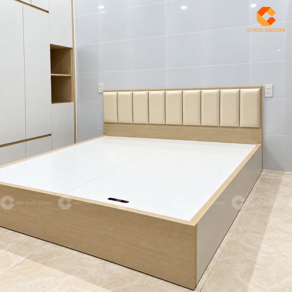 Giường ngủ 1m6 màu trắng vân gỗ với đầu giường bọc nệm kem