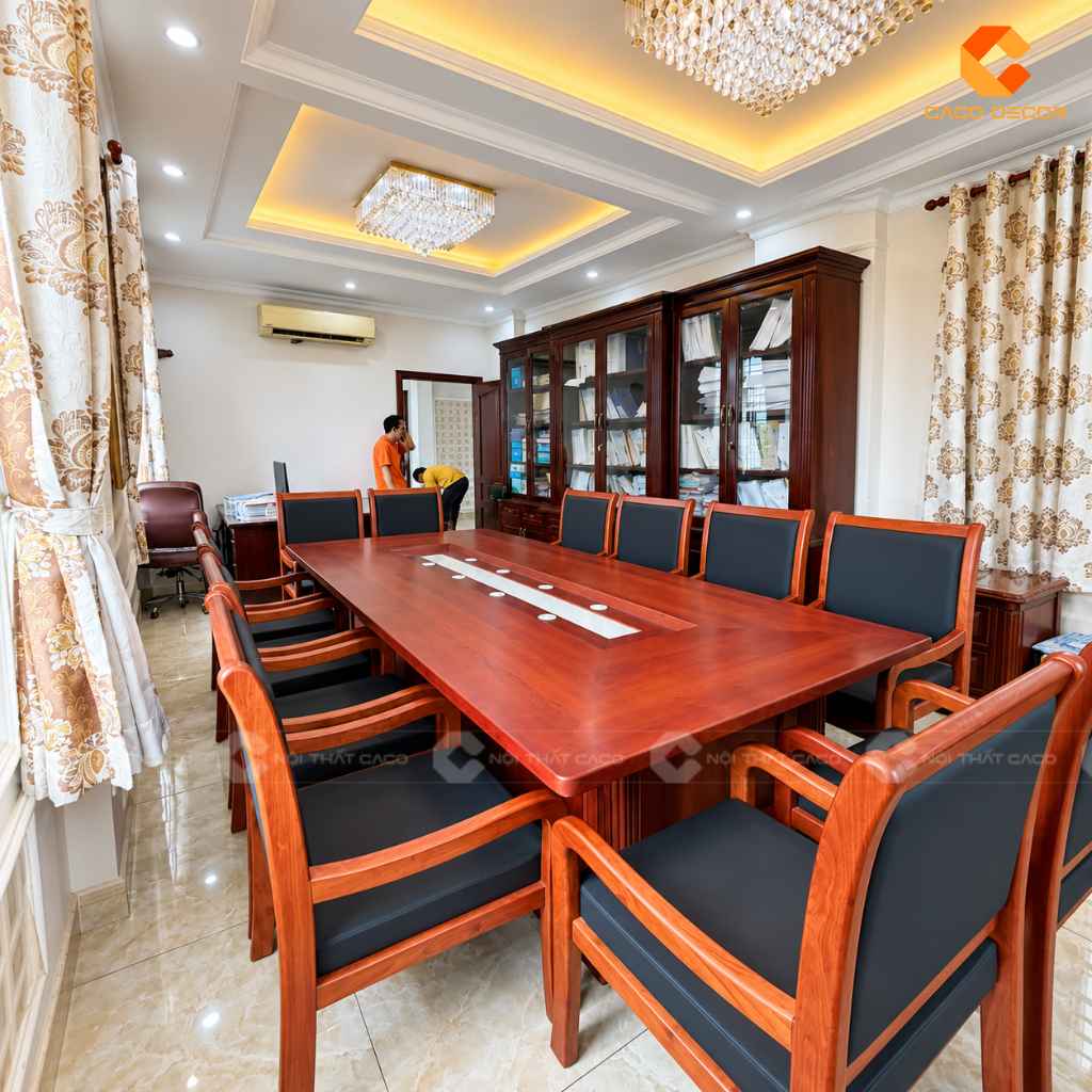 Bàn phòng họp 12 ghế hoàn thiện tại văn phòng anh Thạch ở xã Bình Lợi