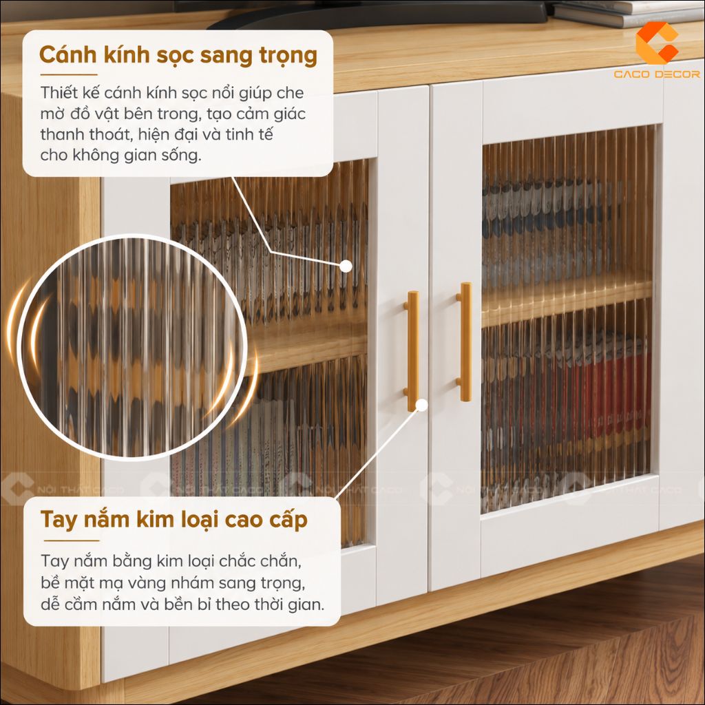 Cánh kính sọc và tay nắm ánh kim của kệ tivi gỗ tự nhiên KTV084