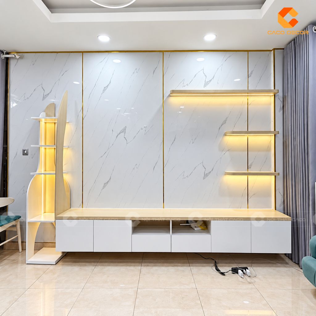 Toàn cảnh kệ tivi treo tường tại chung cư Luxgarden Phú Thuận