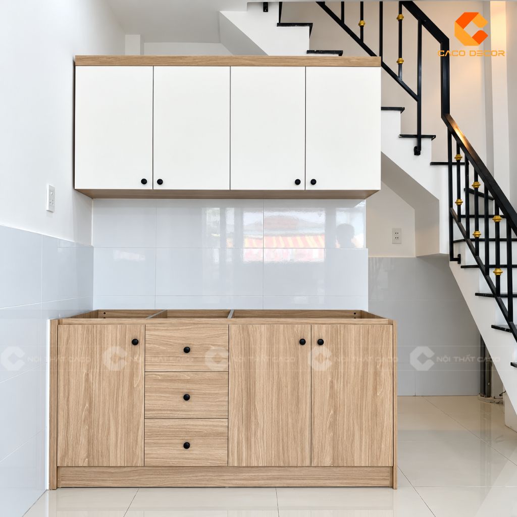 Tủ bếp trên dưới của chị Trâm tại phường Phú Định sau khi lắp đặt