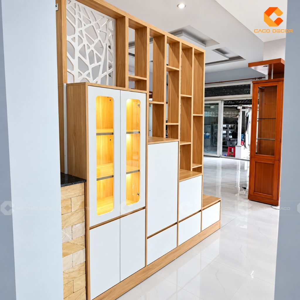 Tủ rượu kết hợp vách trang trí của anh Thanh tại phường Phú Thuận