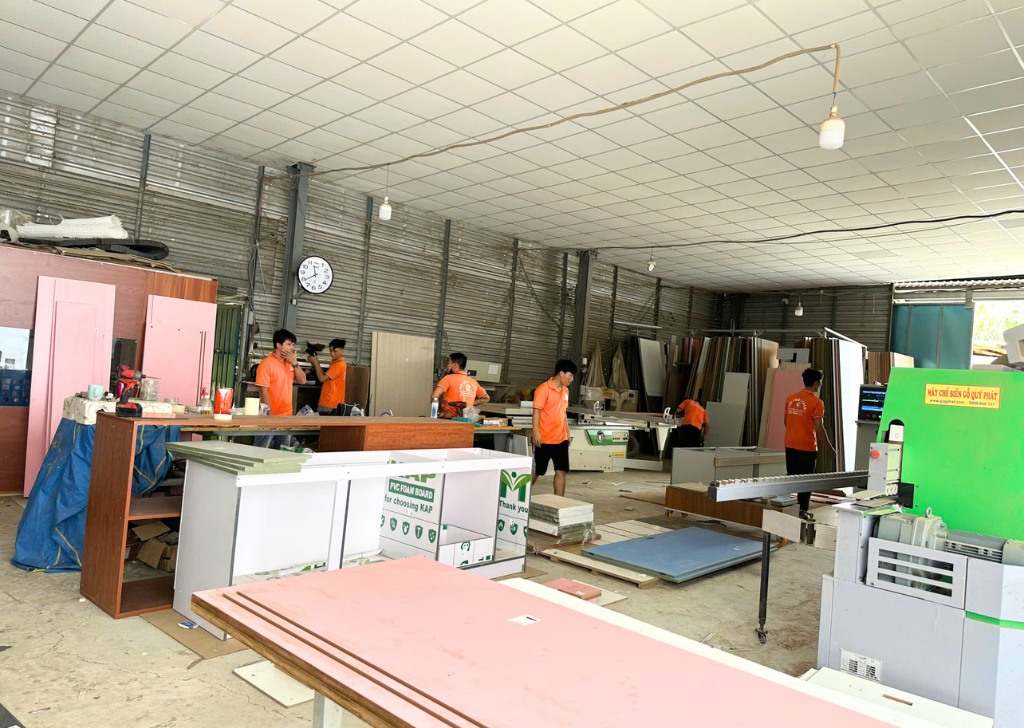 Xưởng sản xuất trực tiếp tiết kiệm chi  phí cho khách hàng