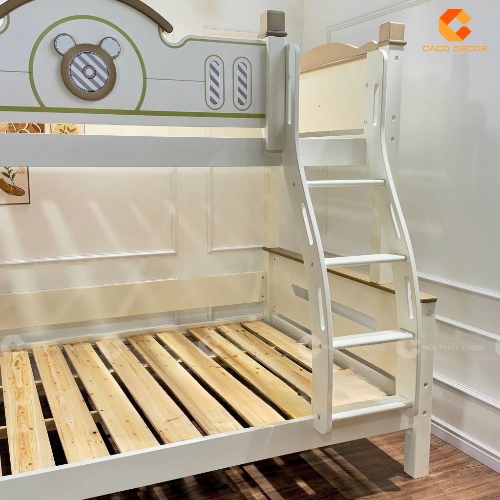 Cầu thang chắc chắn giúp đảm bảo an toàn cho bé