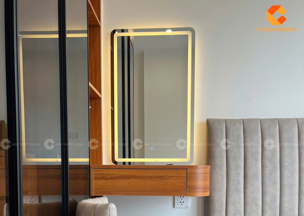 Hình ảnh thực tế bàn trang điểm treo gương LED