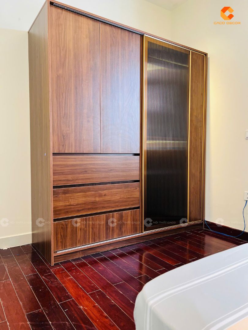 Mẫu tủ quần áo TAK09 thiết kế hiện đại thoải mái lưu trữ